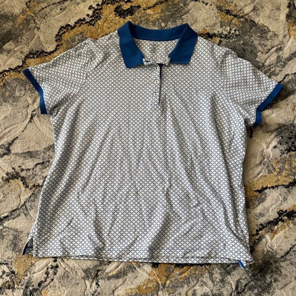 Diamond Print Blue Collared Short Sleeve Shirt